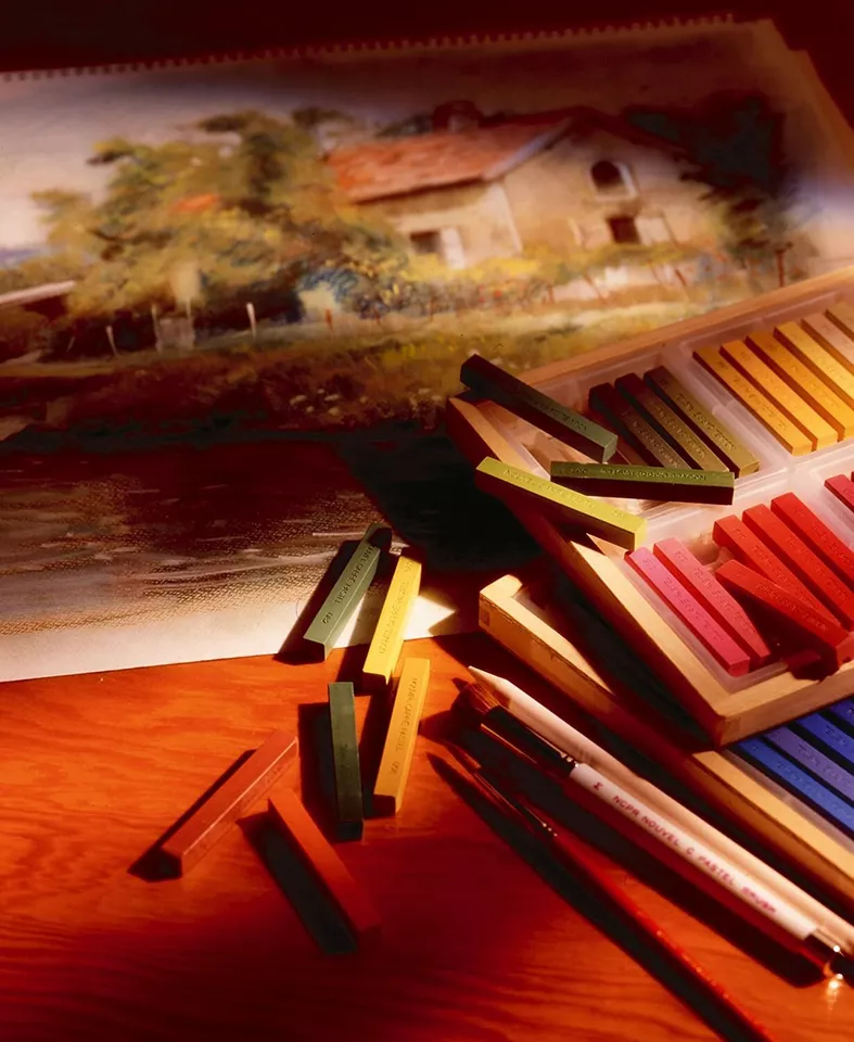 Sakura Nouvel Carre Pastels Set – 24 Vibrant Colors for Artistic Creativity